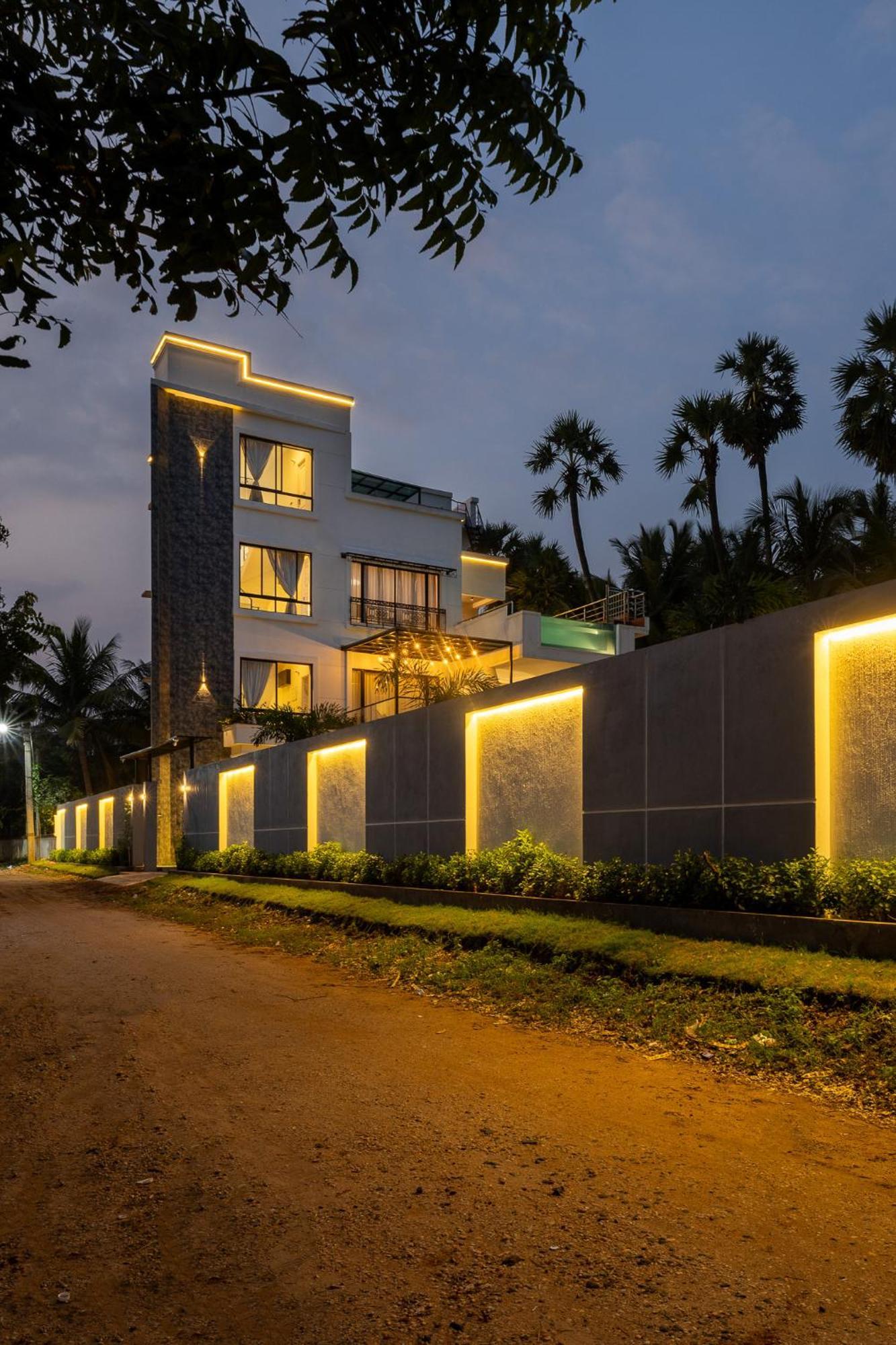 The Serene Shores - Luxury Private Villa Пондичерри Экстерьер фото